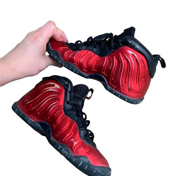 Rare 2019 Nike Air Foamposite Pro Color Shift Size 5.5 Red - Picture 5 of 11